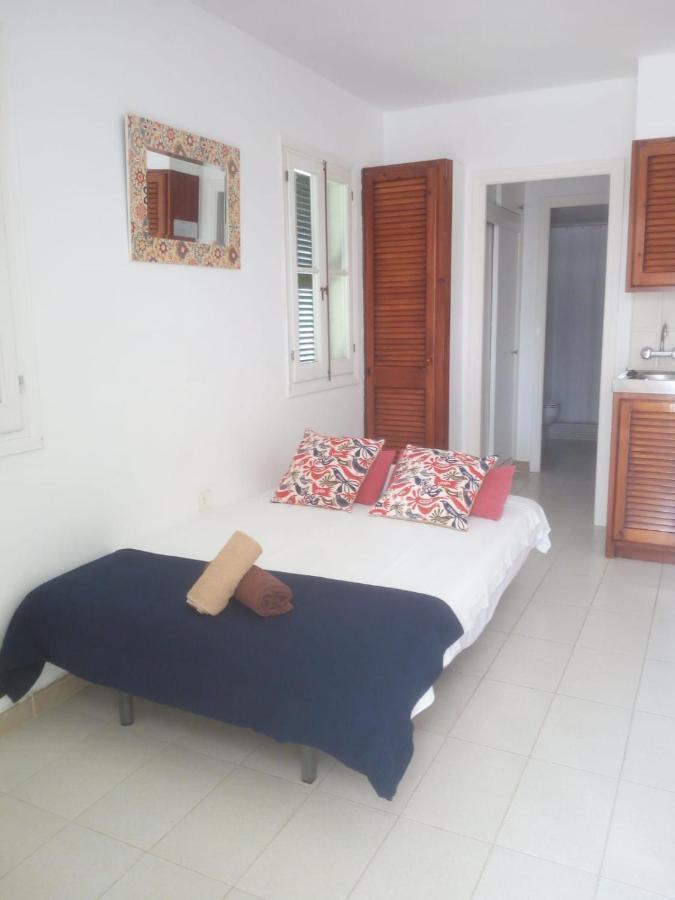 Apartamentos Playa Park Brisas Son Xoriguer Cala en Bosc Exterior photo